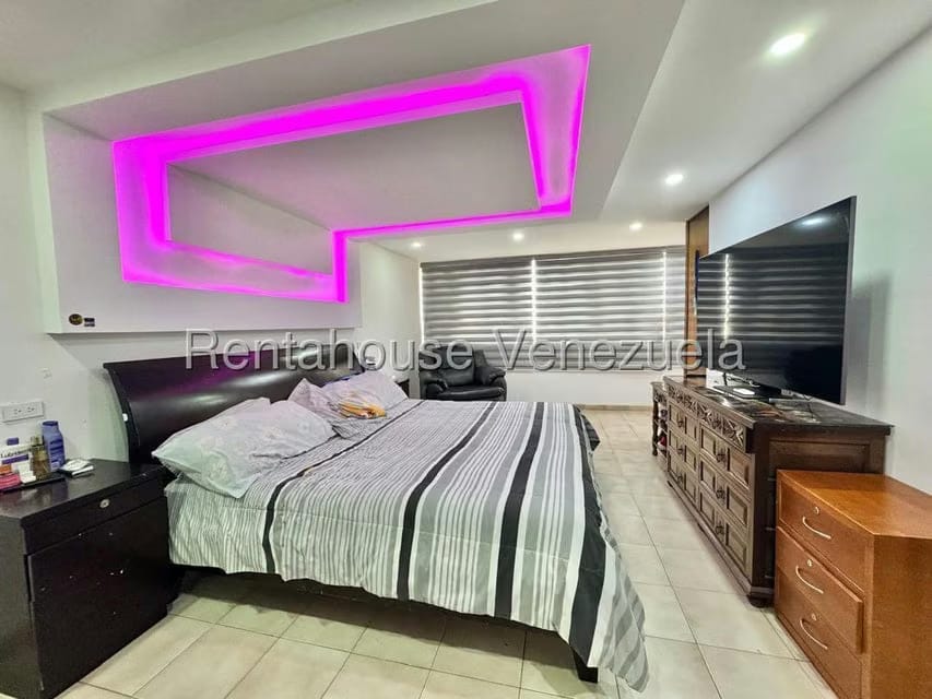 Apartamento (Penthouse) en Venta en La Urbina, Distrito Metropolitano - 31