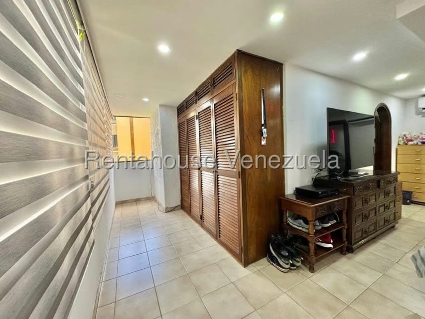 Apartamento (Penthouse) en Venta en La Urbina, Distrito Metropolitano - 37
