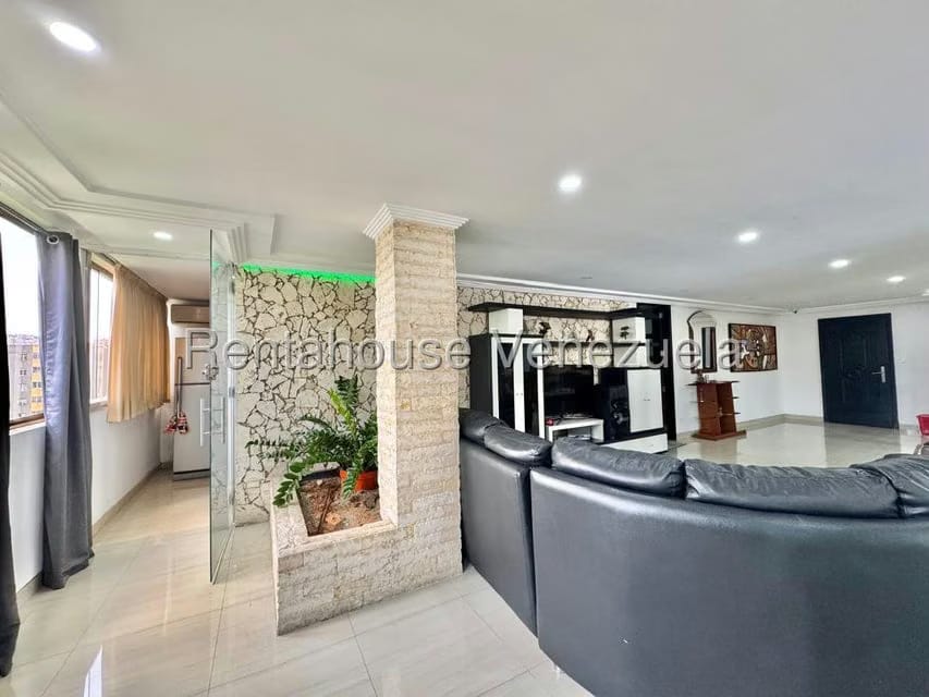 Apartamento (Penthouse) en Venta en La Urbina, Distrito Metropolitano - 6