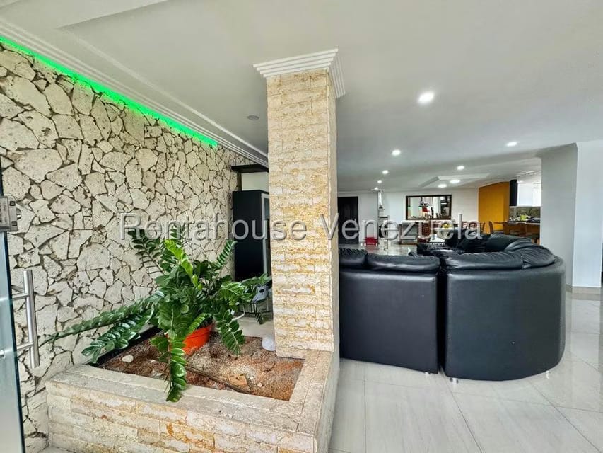 Apartamento (Penthouse) en Venta en La Urbina, Distrito Metropolitano - 7