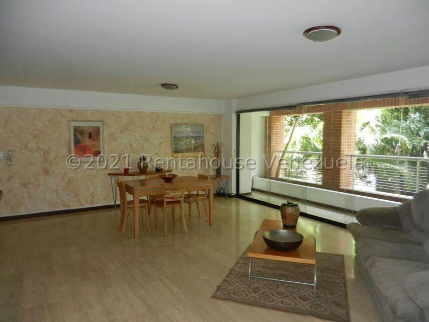 APARTAMENTO EN VENTA – ELENA MARIN NOBREGA