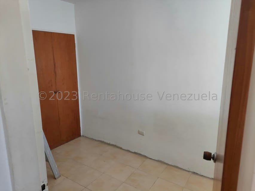 Apartamento (1 Nivel) en Venta en Guaicay, Distrito Metropolitano - 26
