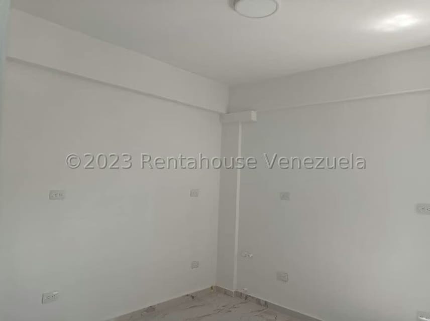 Comercial (Consultorio Medico) en Venta en Los Sauces, Carabobo - 11
