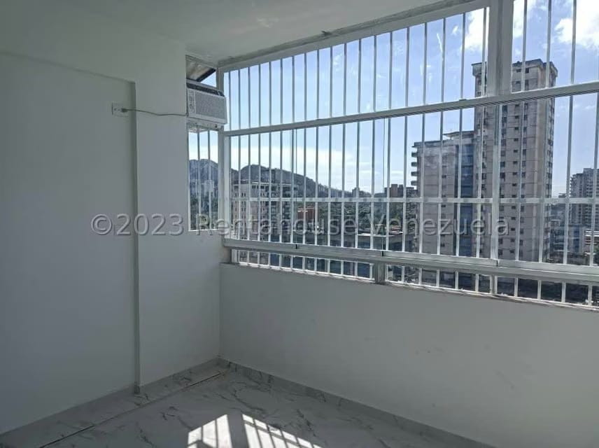 Comercial (Consultorio Medico) en Venta en Los Sauces, Carabobo - 16