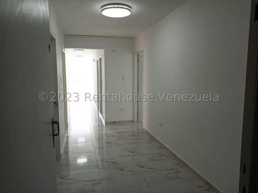 Comercial (Consultorio Medico) en Venta en Los Sauces, Carabobo - 31