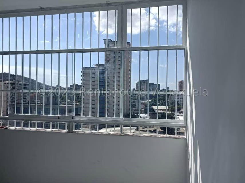 Comercial (Consultorio Medico) en Venta en Los Sauces, Carabobo - 36