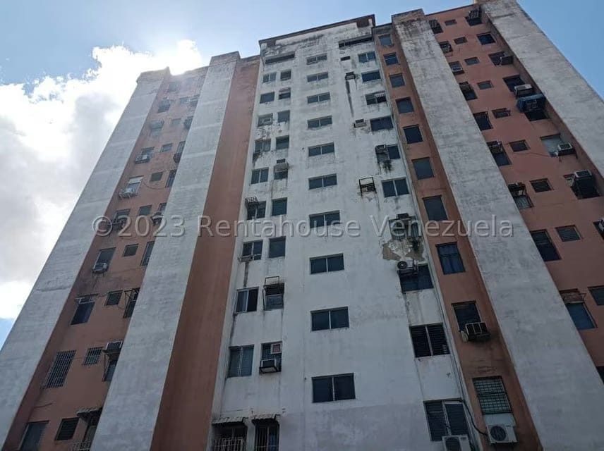Comercial (Consultorio Medico) en Venta en Los Sauces, Carabobo - 41