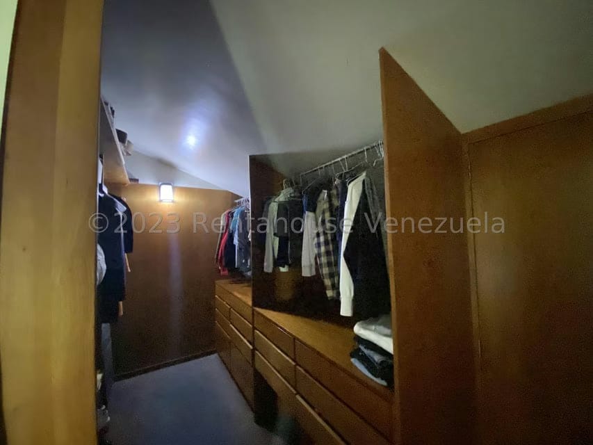 Casa (Multipes Niveles) en Venta en La Lagunita Country Club, Distrito Metropolitano - 42