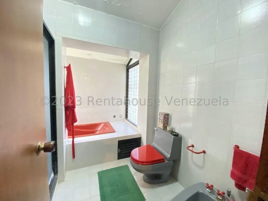 Casa (Multipes Niveles) en Venta en La Lagunita Country Club, Distrito Metropolitano - 50