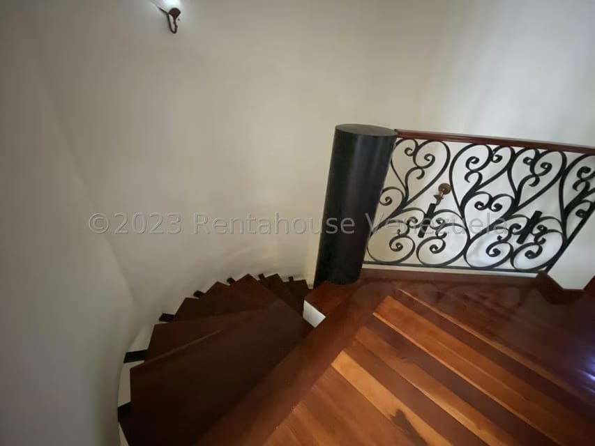 Casa (Multipes Niveles) en Venta en La Lagunita Country Club, Distrito Metropolitano - 54