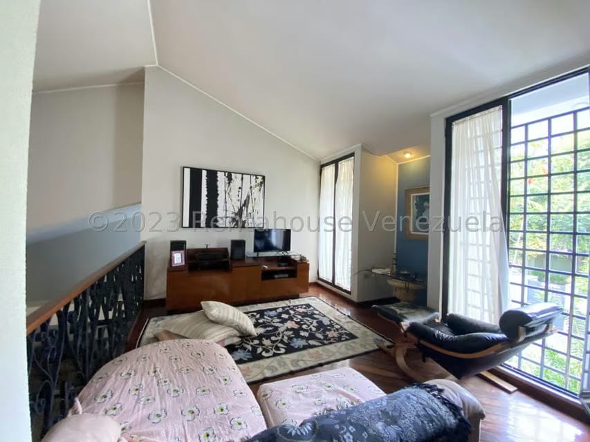 Casa (Multipes Niveles) en Venta en La Lagunita Country Club, Distrito Metropolitano - 56