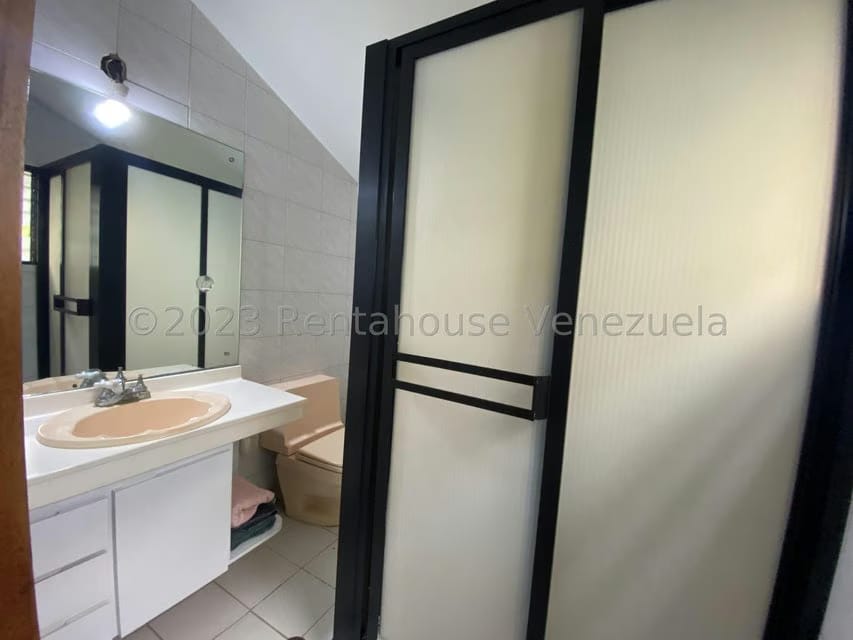 Casa (Multipes Niveles) en Venta en La Lagunita Country Club, Distrito Metropolitano - 68
