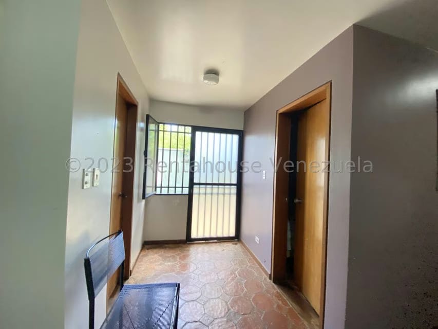 Casa (Multipes Niveles) en Venta en La Lagunita Country Club, Distrito Metropolitano - 77