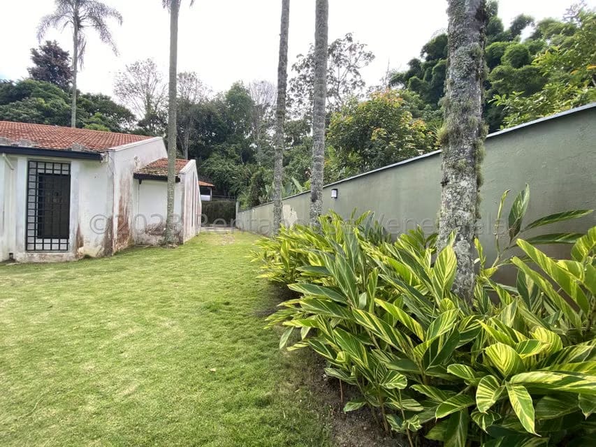 Casa (Multipes Niveles) en Venta en La Lagunita Country Club, Distrito Metropolitano - 95