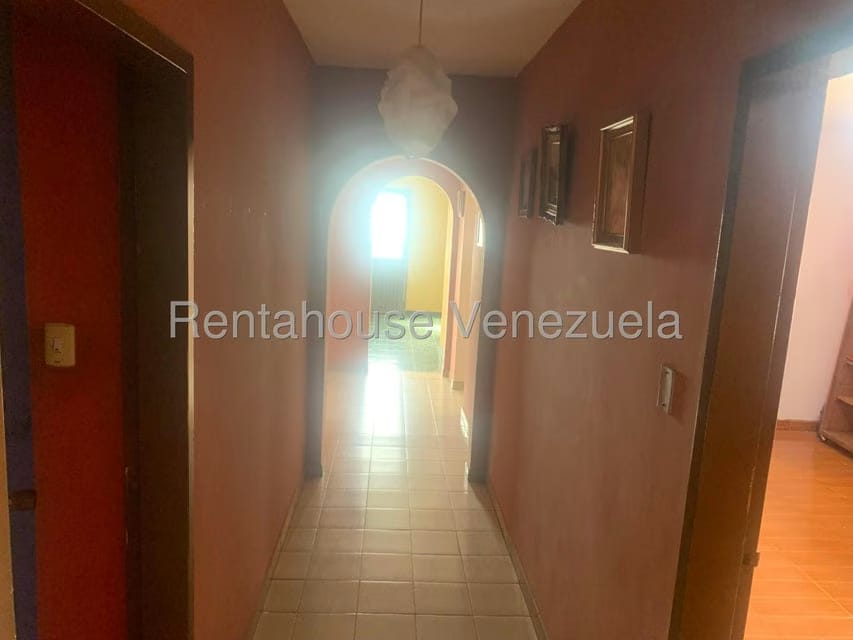 Casa (Multipes Niveles) en Venta en El Junquito, Distrito Metropolitano - 17