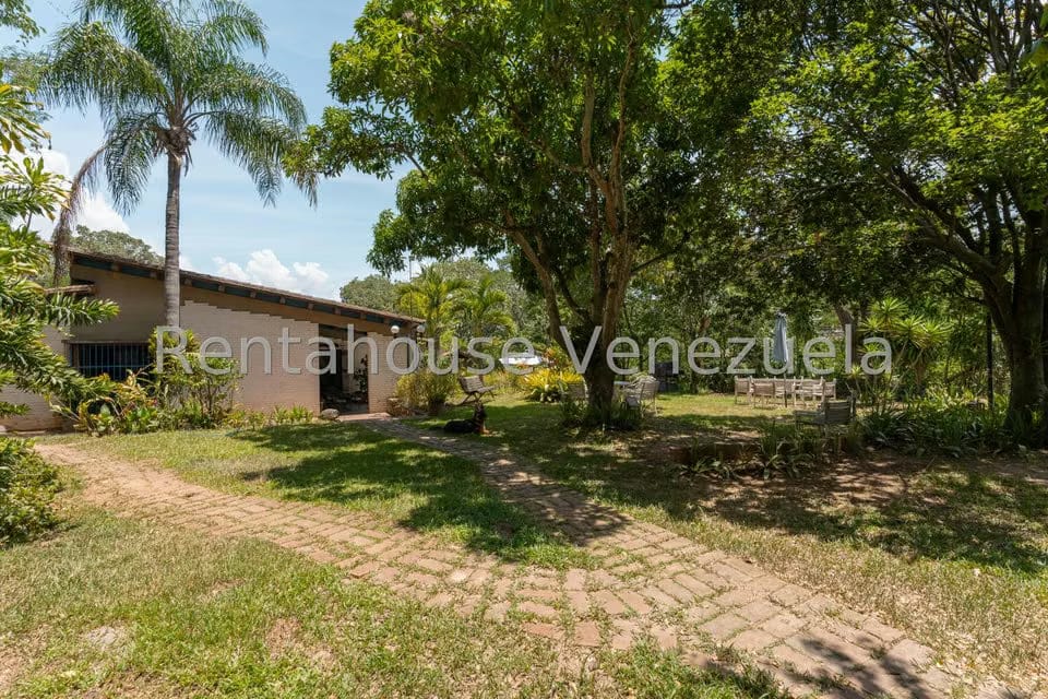 Casa (1 Nivel) en Venta en Los Campitos, Distrito Metropolitano - 54