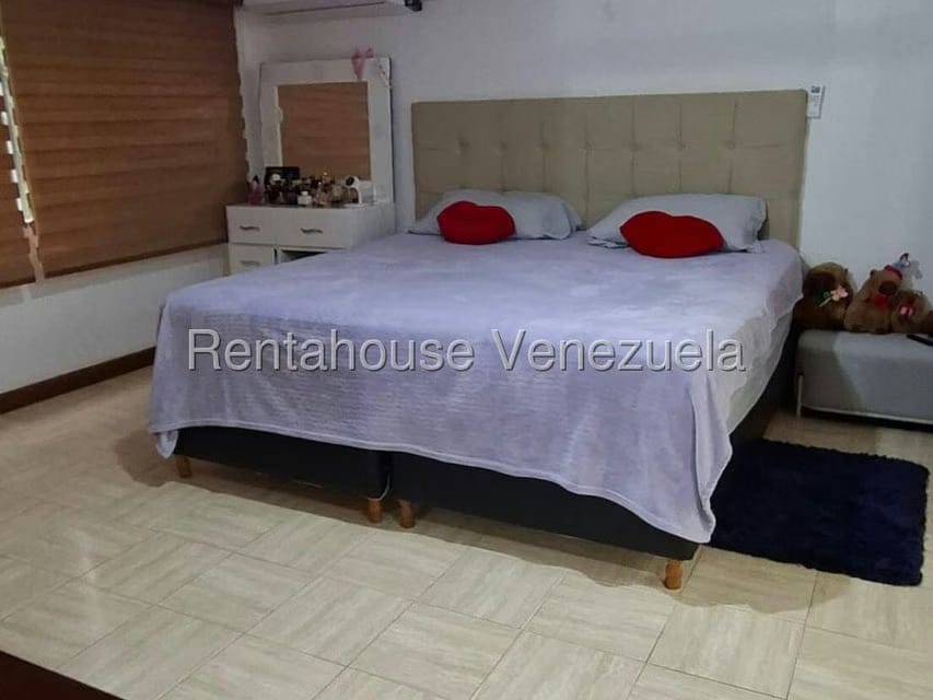 Apartamento (Penthouse) en Venta en Cumbres de Curumo, Distrito Metropolitano - 18