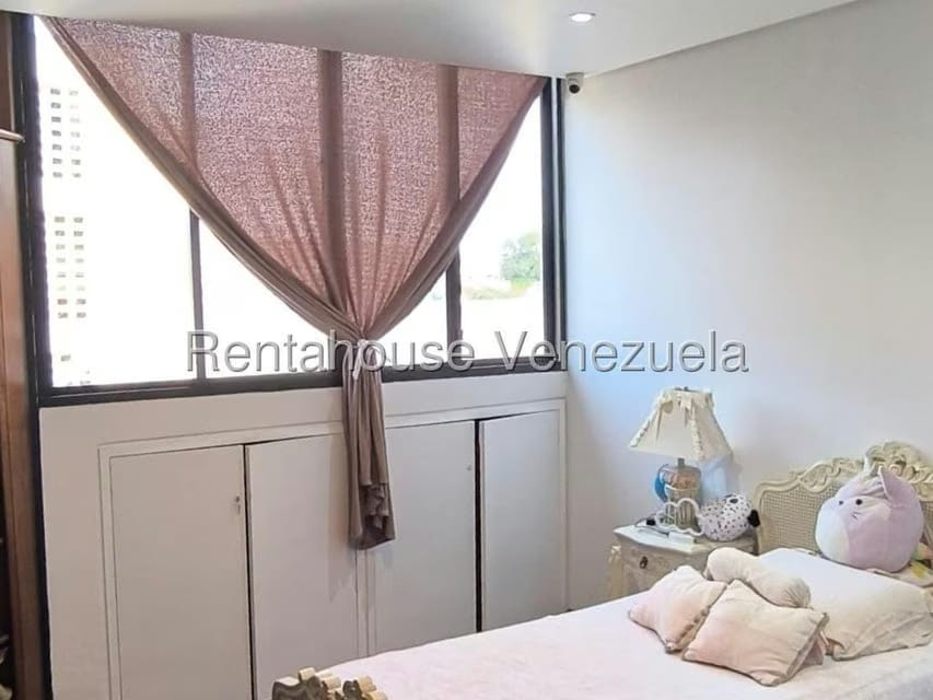 Apartamento (Penthouse) en Venta en Cumbres de Curumo, Distrito Metropolitano - 25