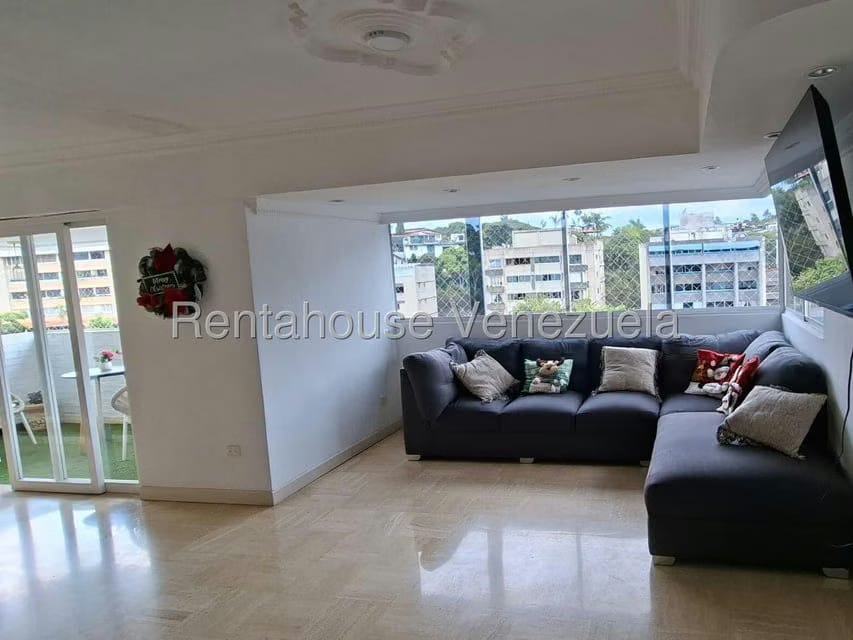 Apartamento (Penthouse) en Venta en Cumbres de Curumo, Distrito Metropolitano - 4