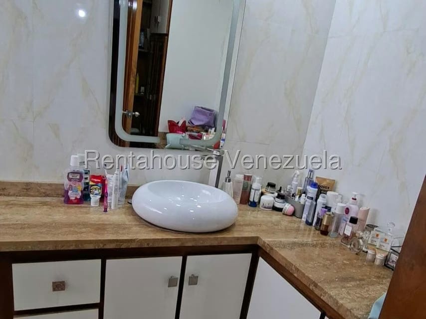 Apartamento (Penthouse) en Venta en Cumbres de Curumo, Distrito Metropolitano - 34