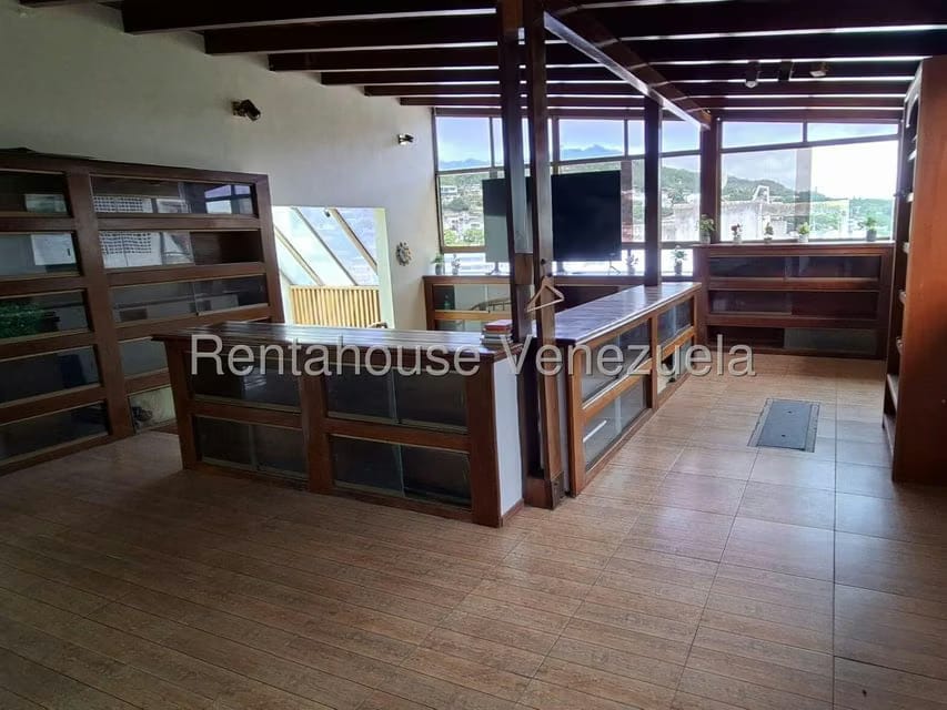 Apartamento (Penthouse) en Venta en Cumbres de Curumo, Distrito Metropolitano - 43