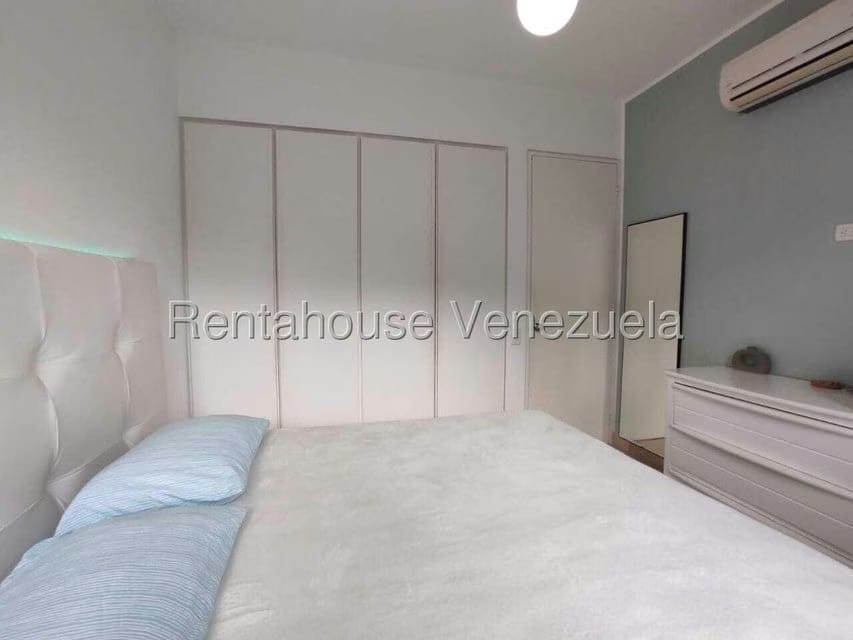 Apartamento (1 Nivel) en Venta en Solar del Hatillo, Distrito Metropolitano - 11