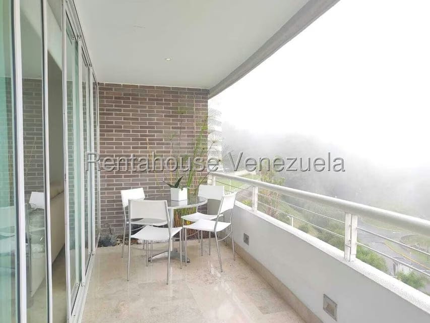 Apartamento (1 Nivel) en Venta en Solar del Hatillo, Distrito Metropolitano - 4