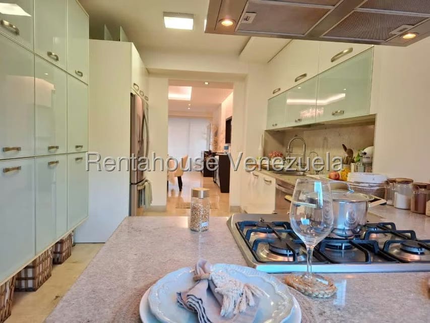 Apartamento (1 Nivel) en Venta en Solar del Hatillo, Distrito Metropolitano - 7