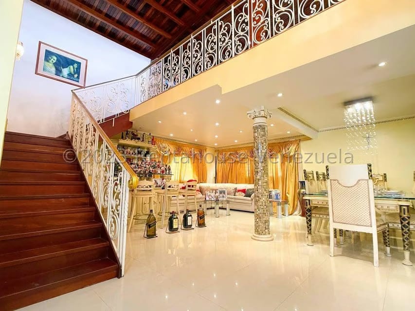Casa (Duplex) en Venta en La Trinidad, Distrito Metropolitano - 17