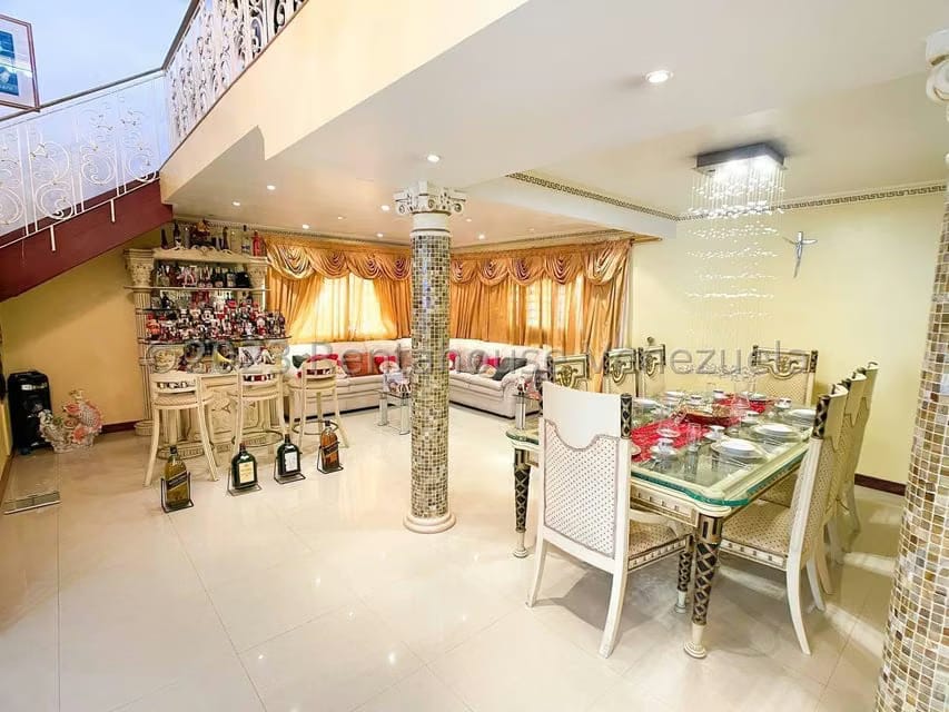 Casa (Duplex) en Venta en La Trinidad, Distrito Metropolitano - 18