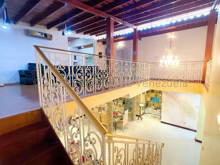 Casa (Duplex) en Venta en La Trinidad, Distrito Metropolitano - 28