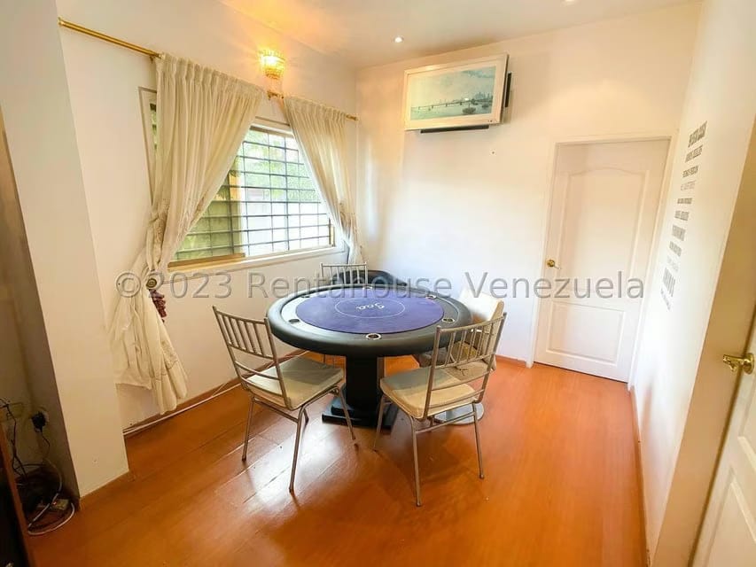 Casa (Duplex) en Venta en La Trinidad, Distrito Metropolitano - 43