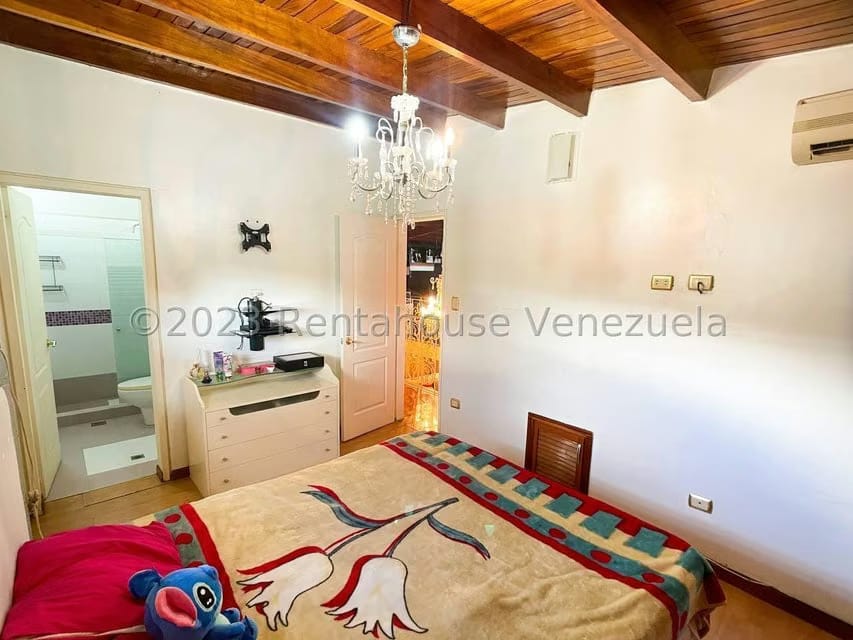 Casa (Duplex) en Venta en La Trinidad, Distrito Metropolitano - 46