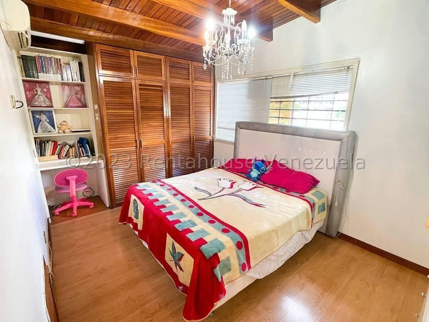 Casa (Duplex) en Venta en La Trinidad, Distrito Metropolitano - 47