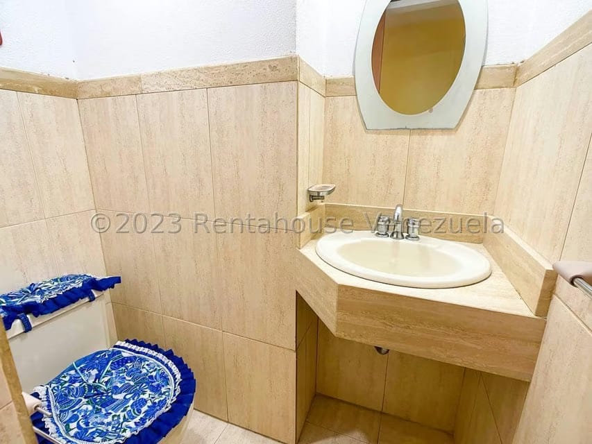 Casa (Duplex) en Venta en La Trinidad, Distrito Metropolitano - 52
