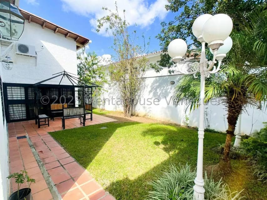 Casa (Duplex) en Venta en La Trinidad, Distrito Metropolitano - 7