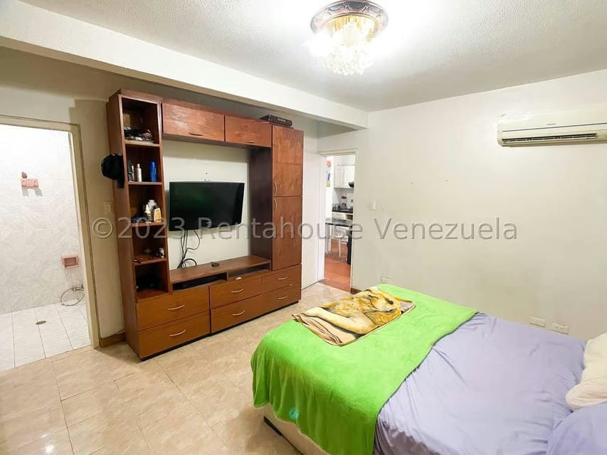 Casa (Duplex) en Venta en La Trinidad, Distrito Metropolitano - 62