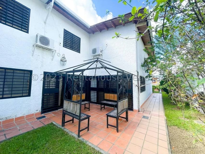 Casa (Duplex) en Venta en La Trinidad, Distrito Metropolitano - 9