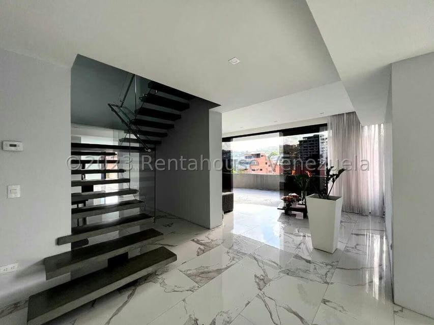 Apartamento (Duplex) en Venta en Los Naranjos de Las Mercedes, Distrito Metropolitano - 14