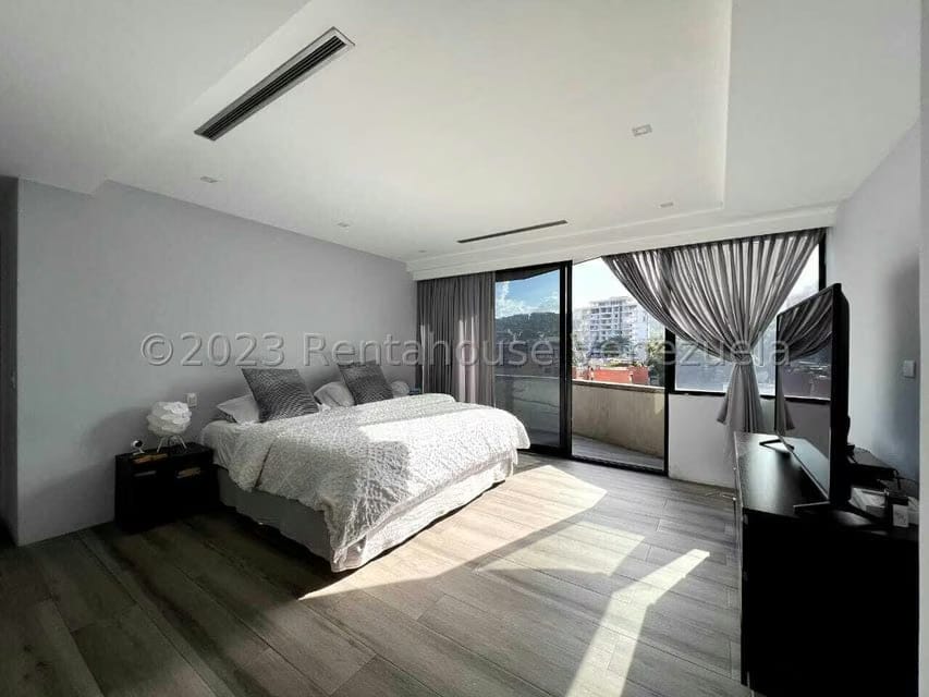 Apartamento (Duplex) en Venta en Los Naranjos de Las Mercedes, Distrito Metropolitano - 17