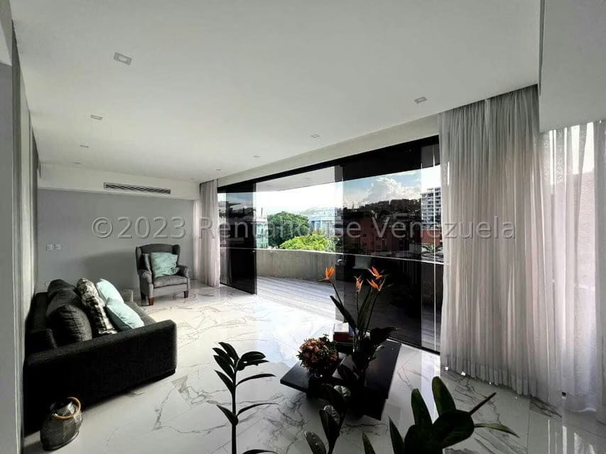 Apartamento (Duplex) en Venta en Los Naranjos de Las Mercedes, Distrito Metropolitano - 21