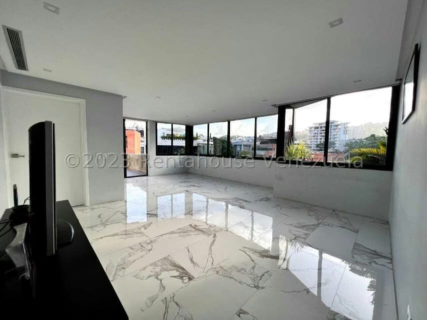 Apartamento (Duplex) en Venta en Los Naranjos de Las Mercedes, Distrito Metropolitano - 30