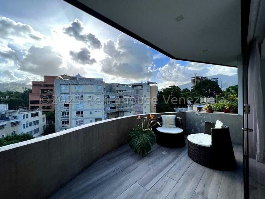 Apartamento (Duplex) en Venta en Los Naranjos de Las Mercedes, Distrito Metropolitano - 7
