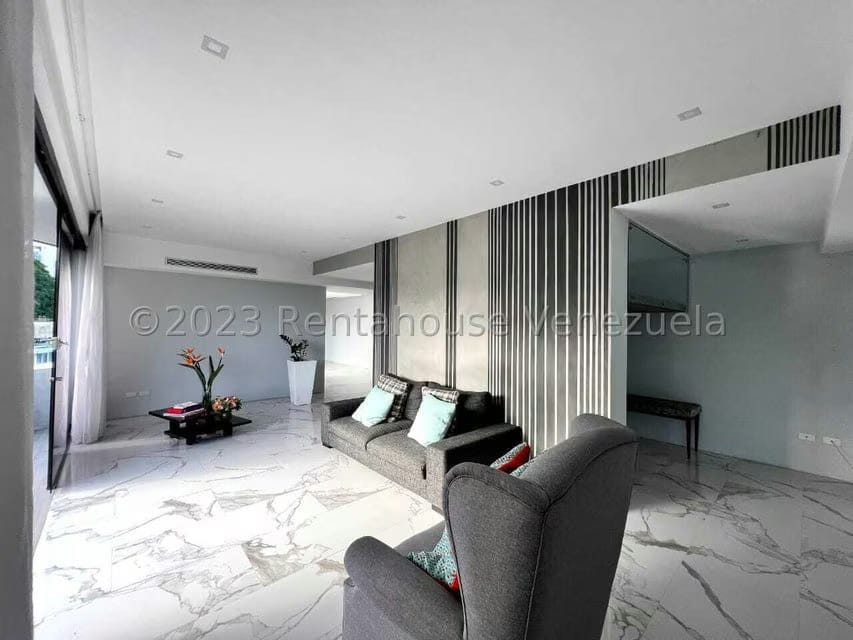Apartamento (Duplex) en Venta en Los Naranjos de Las Mercedes, Distrito Metropolitano - 9
