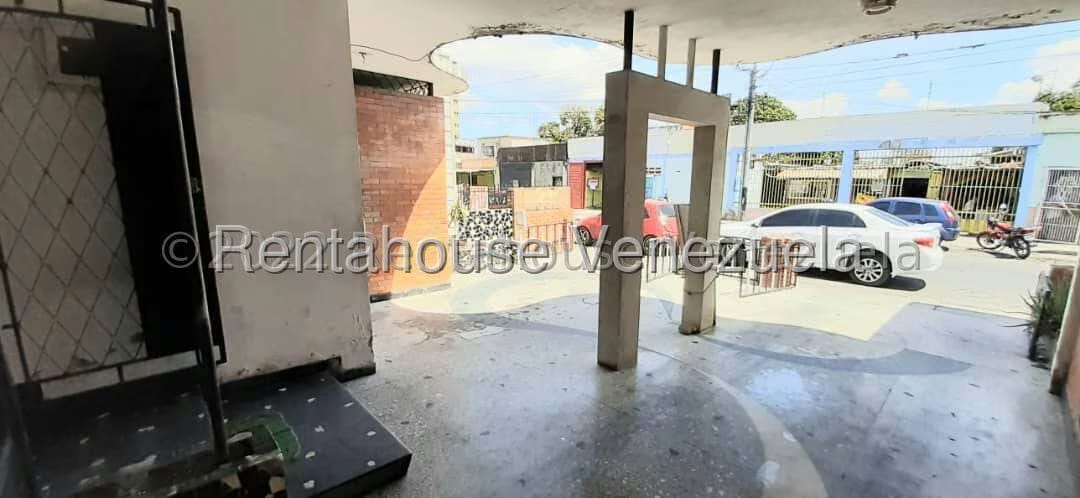 Casa (1 Nivel) en Venta en Centro, Lara - 2