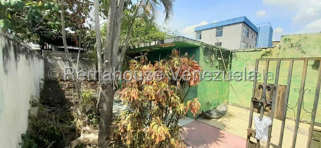 Casa (1 Nivel) en Venta en Centro, Lara - 16