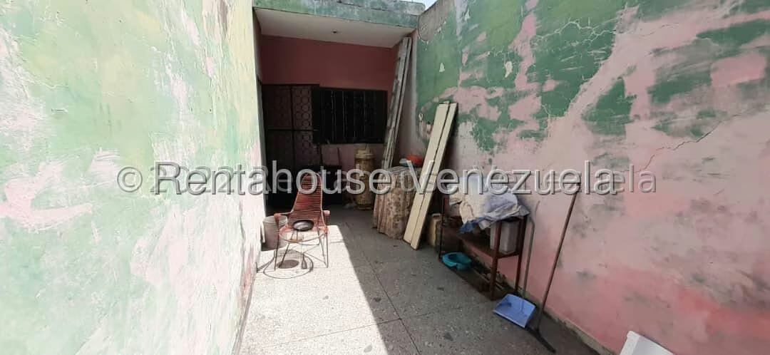 Casa (1 Nivel) en Venta en Centro, Lara - 17