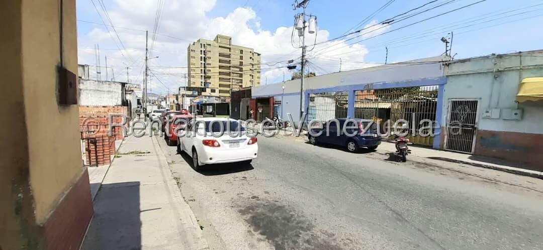 Casa (1 Nivel) en Venta en Centro, Lara - 23