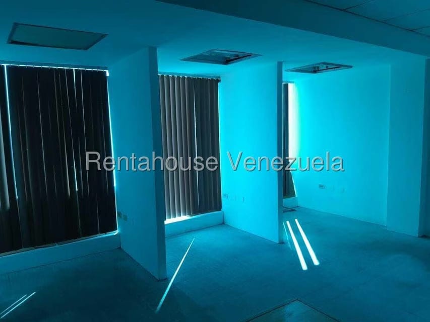 Comercial (Oficina) en Alquiler en Zona Industrial, Carabobo - 12