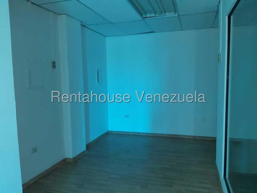 Comercial (Oficina) en Alquiler en Zona Industrial, Carabobo - 6